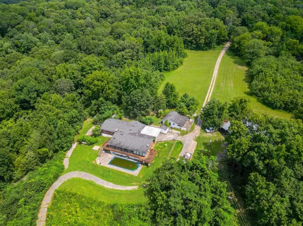 2009 Lynwood Gupton Rd, Ashland City, TN 37015