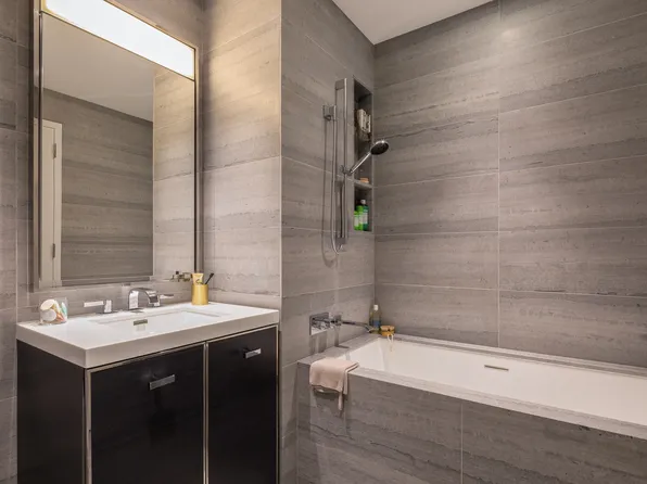 252 South Street image 6 of 33