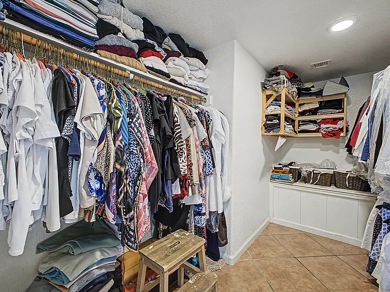 12410 N Echo Valley Dr — Photo 34