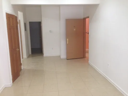 Rented by Flateau Realty | media 14