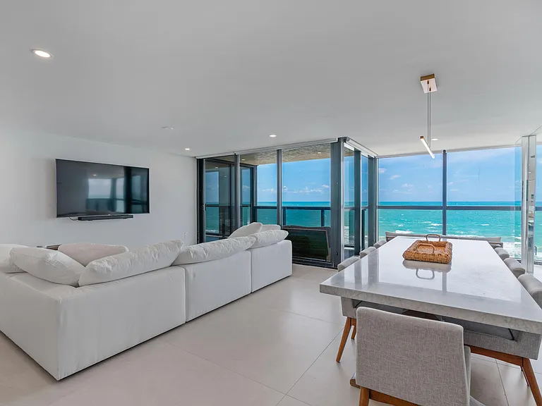 10410 S Ocean Dr #906 — Photo 1
