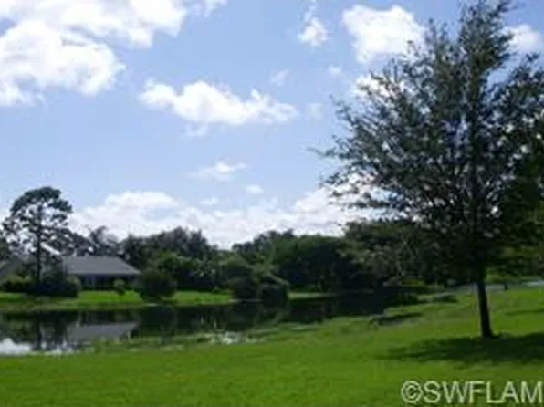 196 Furse Lakes Cir APT 1, Naples, FL 34104