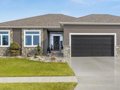 3839 Reserve Dr E, West Fargo, ND, 58078