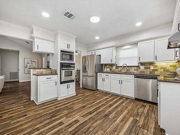 5th image of 6215 Rena St