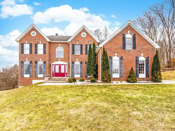 5 Emerson Cir, Shrewsbury, MA 01545