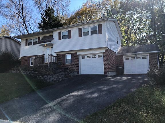 D8DEAF5A-BA8A-440D-8E94-EAB1CF7B1A8E