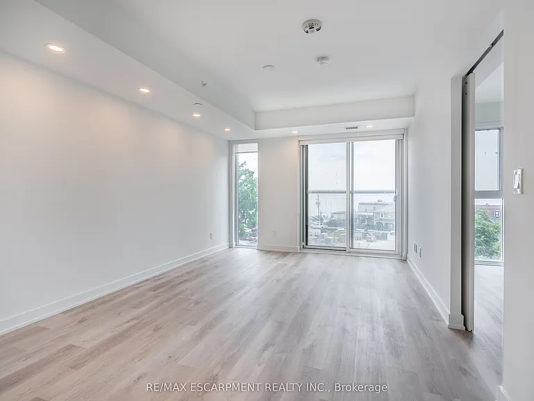 370 Martha St #309 — Photo 17