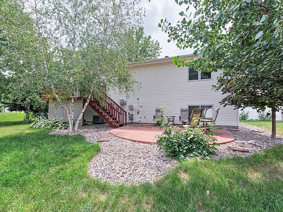 3rd image of 424 Northwood Dr