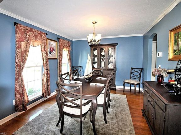 3rd image of 7478 W Oralee Ln