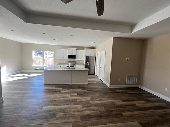 5th image of 14 Bradford St