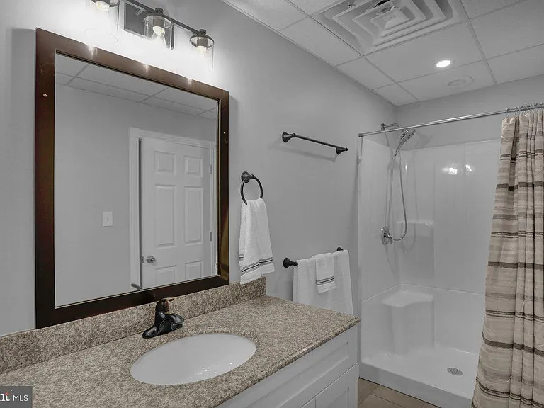 933 N Hanover St #1 — Photo 11