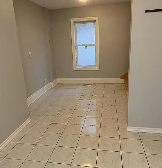 1536 Marentette Ave — Photo 12