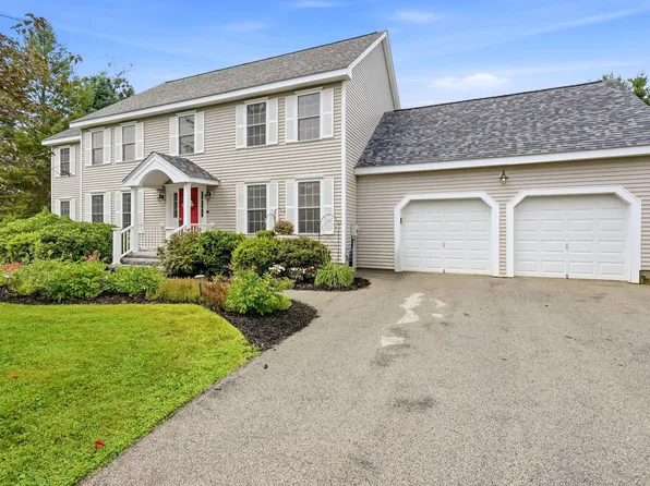 14 Sweet William Circle, Nashua, NH 03062