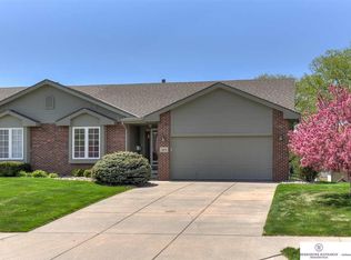 3870 N 210th St, Elkhorn, NE 68022