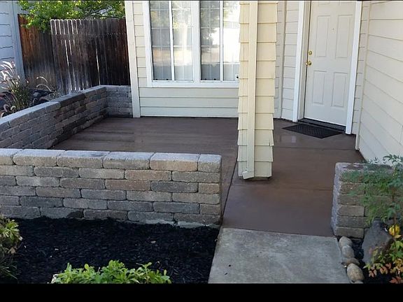 3rd image of 3913 Tawny Meadow Way