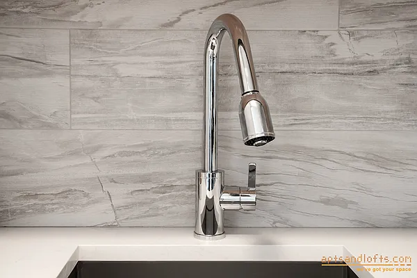 Sold by aptsandlofts.com | media 18