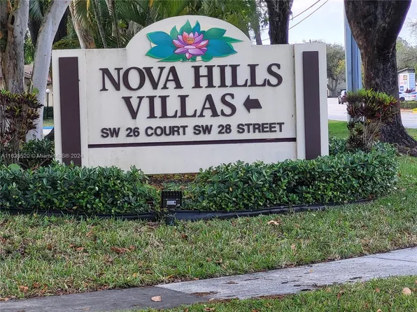 7547 SW 26th Ct, Fort Lauderdale, FL 33314
