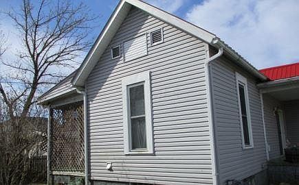 2nd image of 498 W Front St