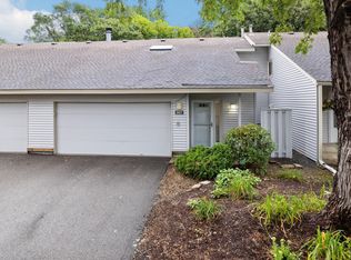 967 Monterey Dr, Shoreview, MN 55126