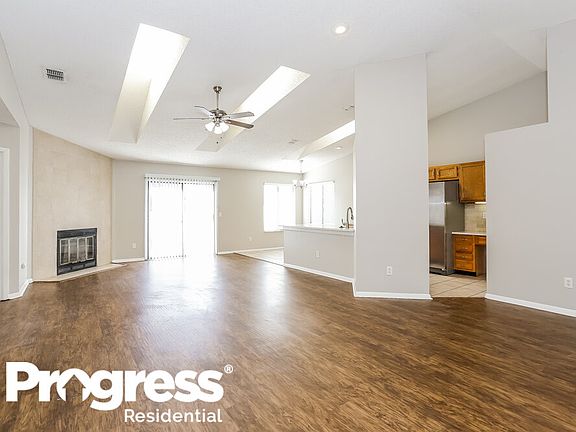 5th image of 2760 Safeshelter Dr W