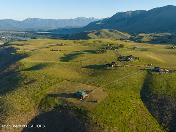 7555 S Squaw Creek Rd, Jackson, WY 83001