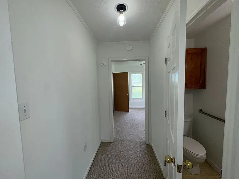 421 5th Ave SW — Photo 10