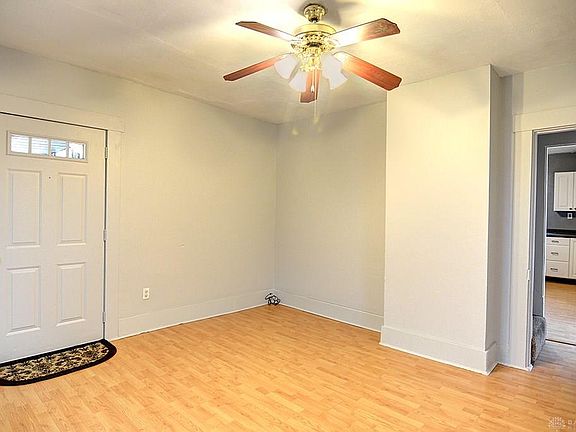 4th image of 814 Park Ave