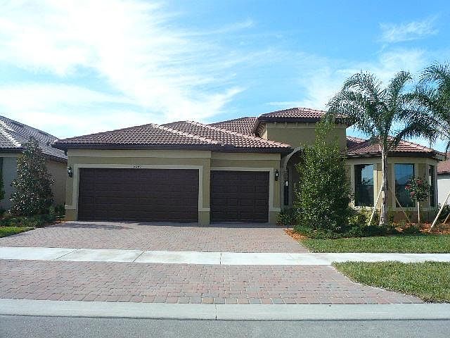 1st image of 5089 Pendelton Sq