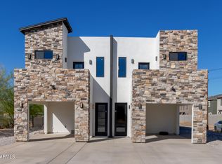 724 E Apollo Rd, Phoenix, AZ 85042