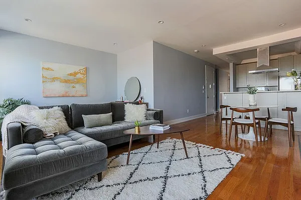 Sold by Brooklyn Bridge | media 2