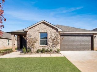 10424 SW 41st St, Yukon, OK 73099