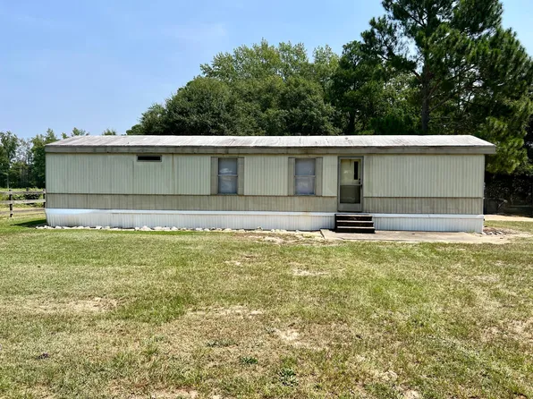 129 May Ln, Dunn, NC 28334