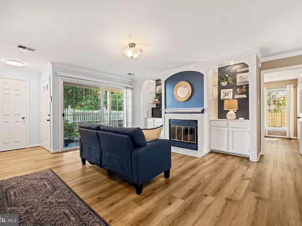 10203 Willow Mist Ct #73, Oakton, VA 22124