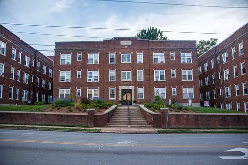 Gray Court Apartments Photo 1