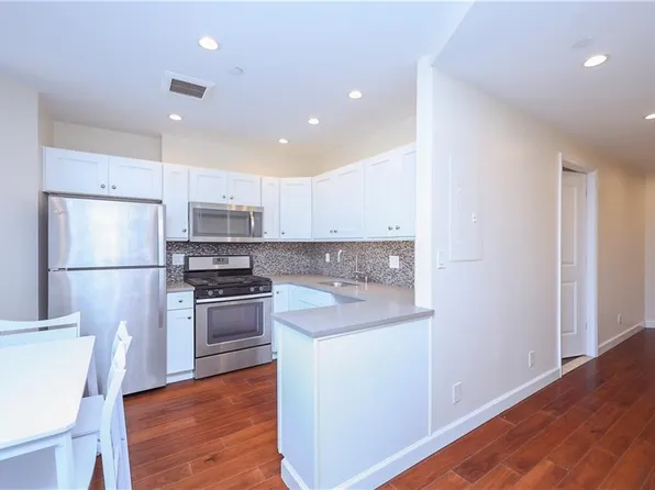 7819 Bay Parkway image 8 of 27