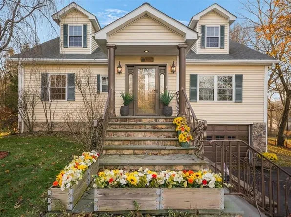 64 Orchard Lake Drive, Monroe, NY 10950