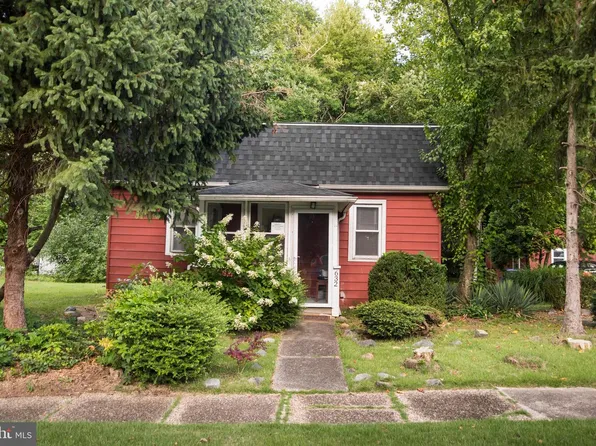 632 1st Ave, Deptford, NJ 08096