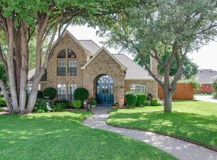 3501 Edgehill Dr, Grapevine, TX 76051