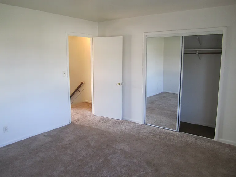 Emerton Place Townhomes — Photo 32