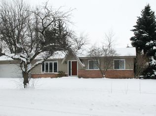 38 Bellwood Dr, Holland, MI 49423