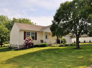 17 Sawgrass Ave, Felton, PA 17322