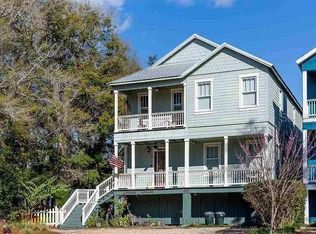 204 Virginia Ave NE, Steinhatchee, FL 32359