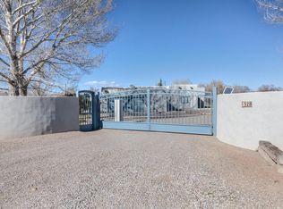 528 Alamos Rd, Corrales, NM 87048