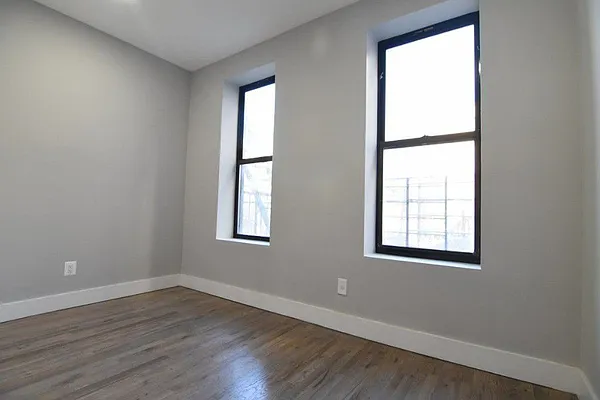 Rented by Ledvech Group | media 15