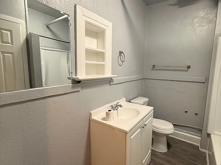 1767 S Broadway (9-Plex) — Photo 21