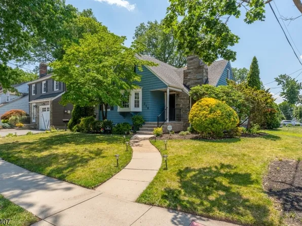 358 Galloping Hill Rd, Roselle Park Boro, NJ 07204