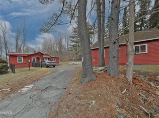 735 Cape St, Lee, MA 01238