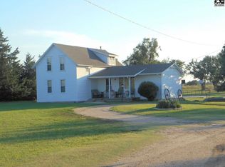 721 7th Ave, Inman, KS 67546