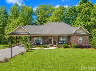 699 Sellerstown Rd, Cherryville, NC 28021