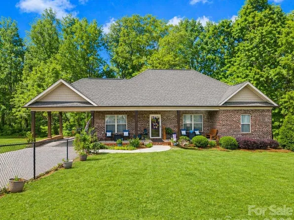 699 Sellerstown Rd, Cherryville, NC 28021